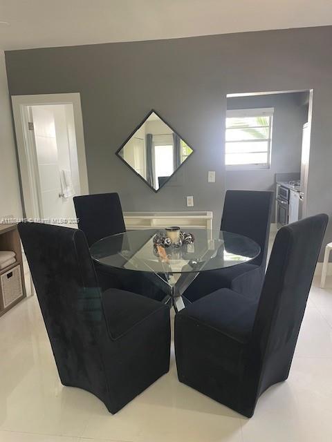 Building Photo - 1604 Drexel Ave