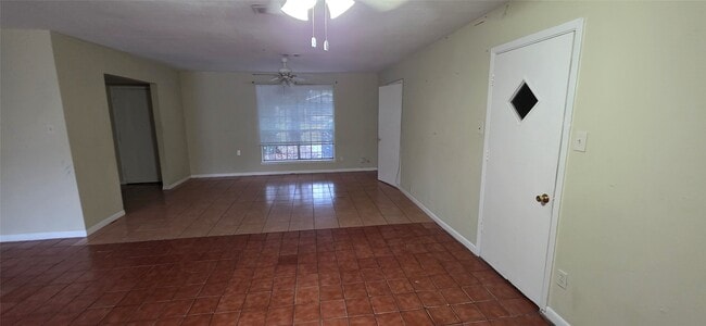 Building Photo - 1018 Forestburg Dr