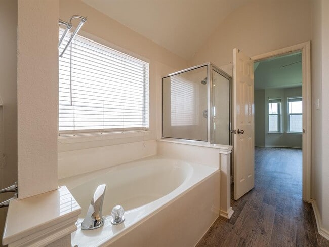 Building Photo - 1727 Rosenborough Ln S