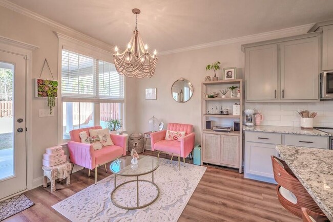 Building Photo - 6057 Big Pond Trl