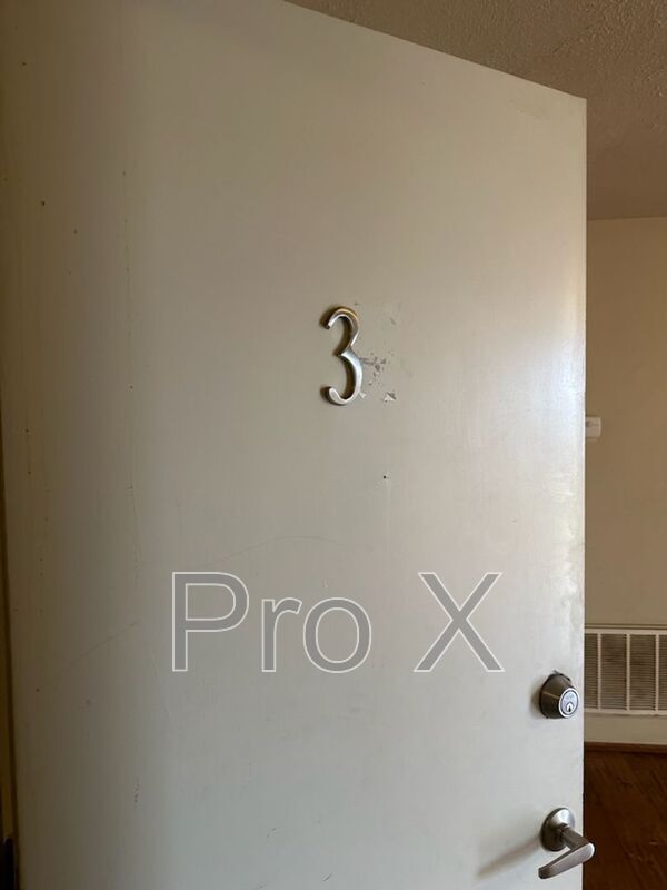 Building Photo - 111 Elm St