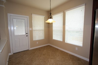 Building Photo - 24776 Buck Creek