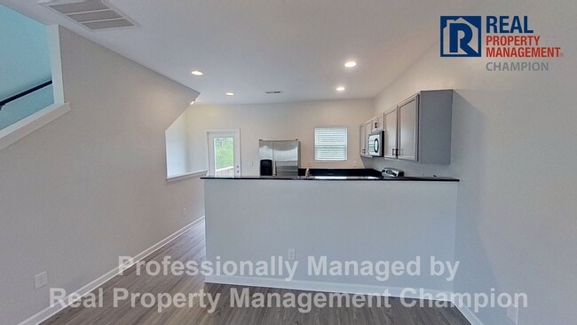 Building Photo - Spacious 3-Story Townhome in the Heart of Carolina Beach — Backs to State Park