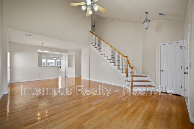 Building Photo - 2544 Jordan Ridge Dr