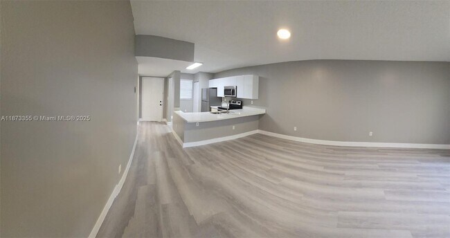 Building Photo - 9934 Nob Hill Ln