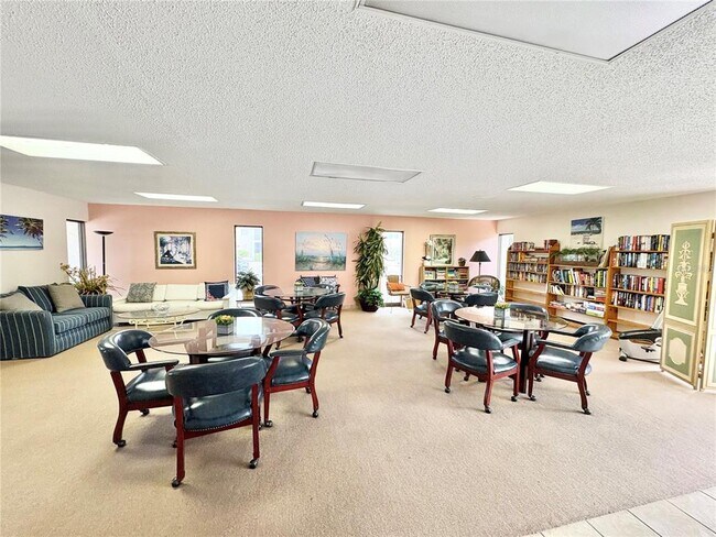 Building Photo - 519 Albee Farm Rd