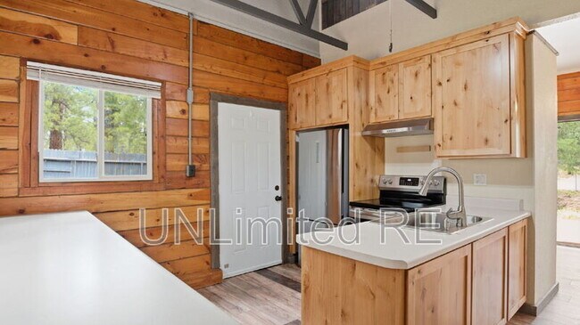 Building Photo - 4553 S Lake Mary Rd