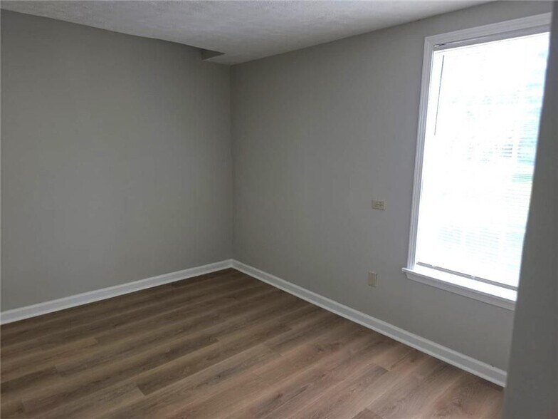 Building Photo - 1521 Wynfield Dr