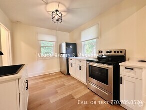 Building Photo - Move In Ready! 1BD 1BA Unit Near Ponce Cit...