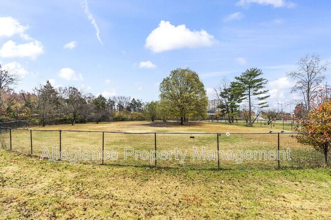 Building Photo - 5108 Donovan Dr