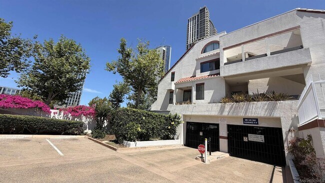 Building Photo - 701 Kettner Blvd
