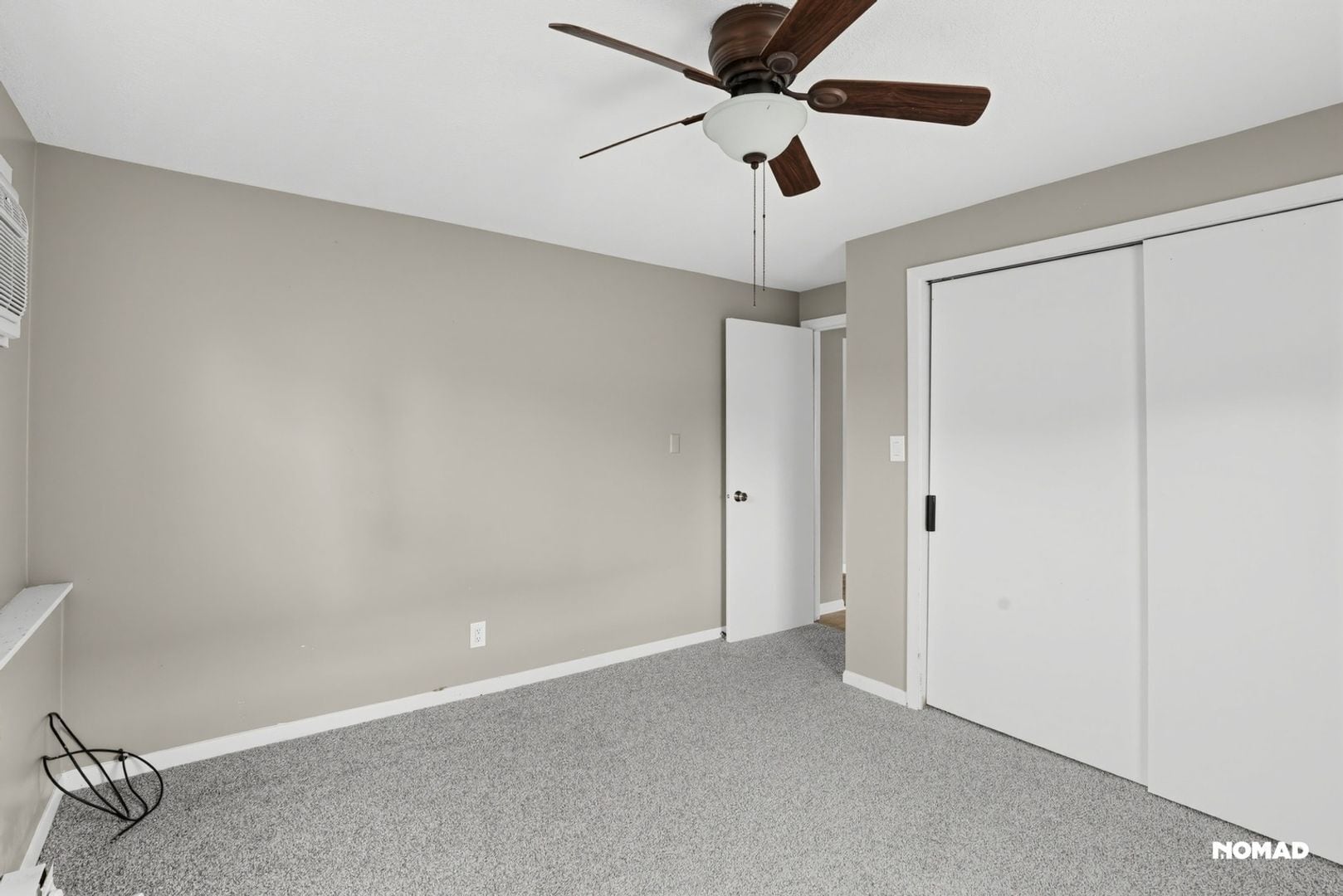 Building Photo - 384 N Birch St