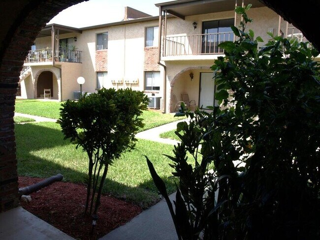 Building Photo - 126 San Paulo Cir