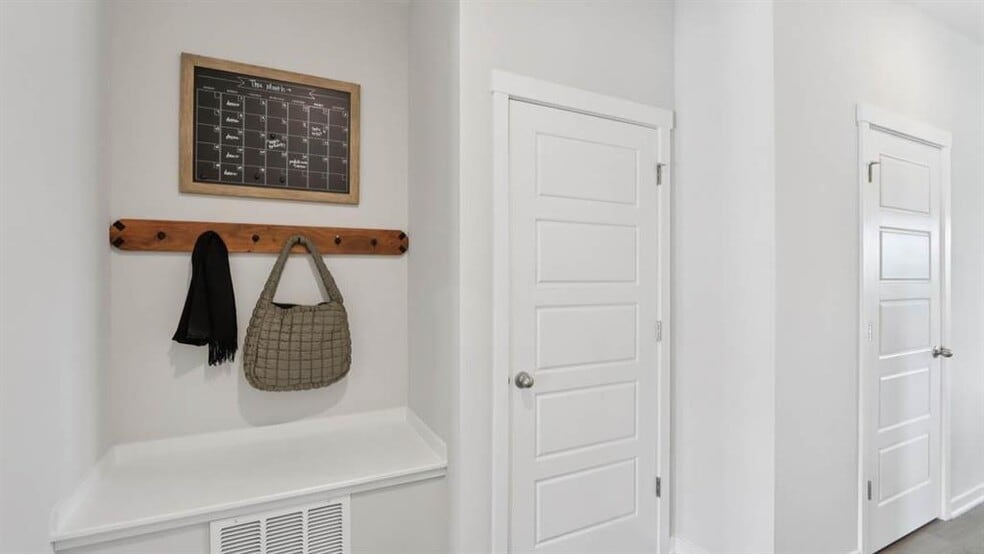 Building Photo - 521 Oak Opening Dr