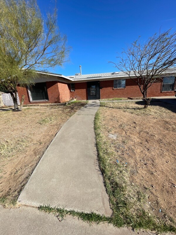 Building Photo - 3405 Olympic Ave