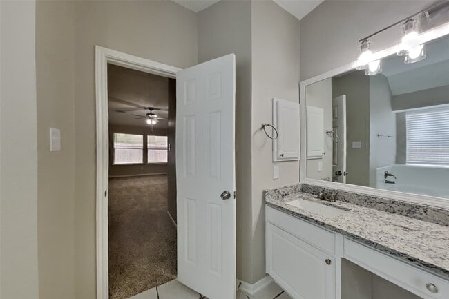 Building Photo - 14515 Enola Dr