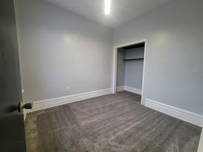 Building Photo - 1202 Highland Ave