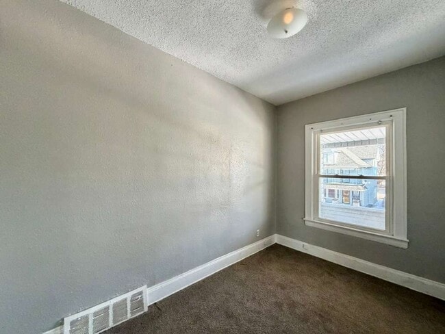 Building Photo - 618-620 E 97th St, Cleveland, OH 44108