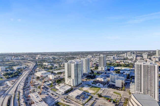 Building Photo - 1100 Biscayne Blvd