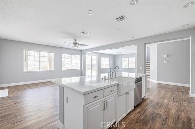Building Photo - 2400 Allyssum Pl