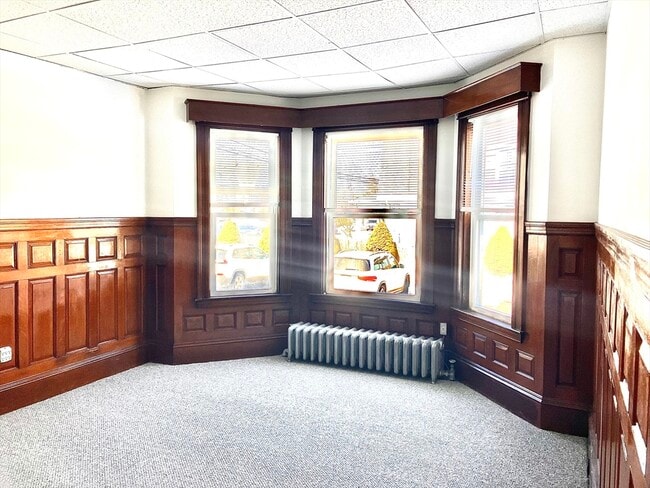 Building Photo - 444 Broadway