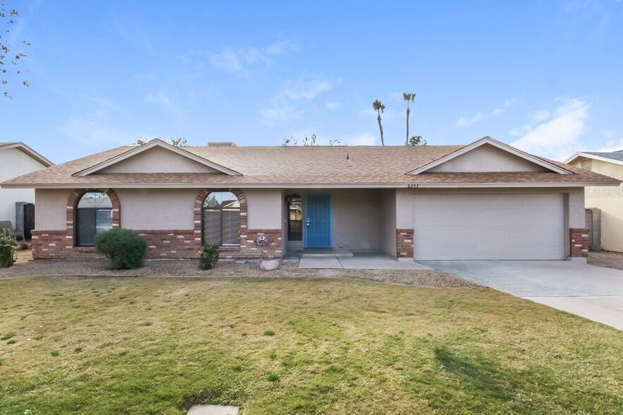Primary Photo - 6243 E Inglewood St