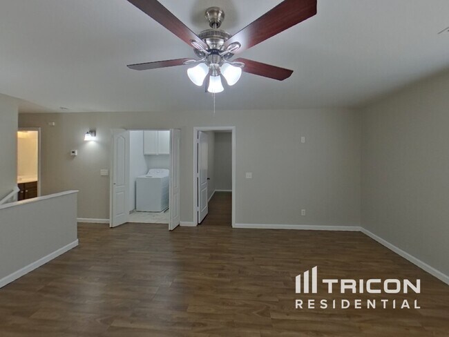 Building Photo - 42028 W Sunland Dr