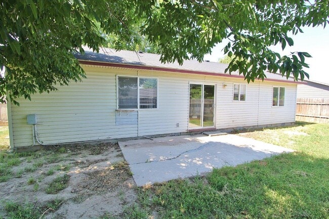 Building Photo - 978 Johnson Dr