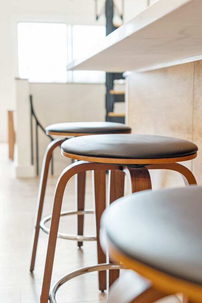 Building Photo - 928 Ditney Way