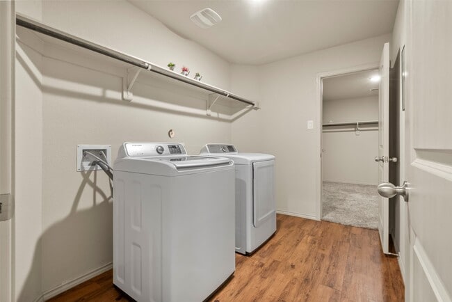 Building Photo - 15470 Rancho Joya Wy