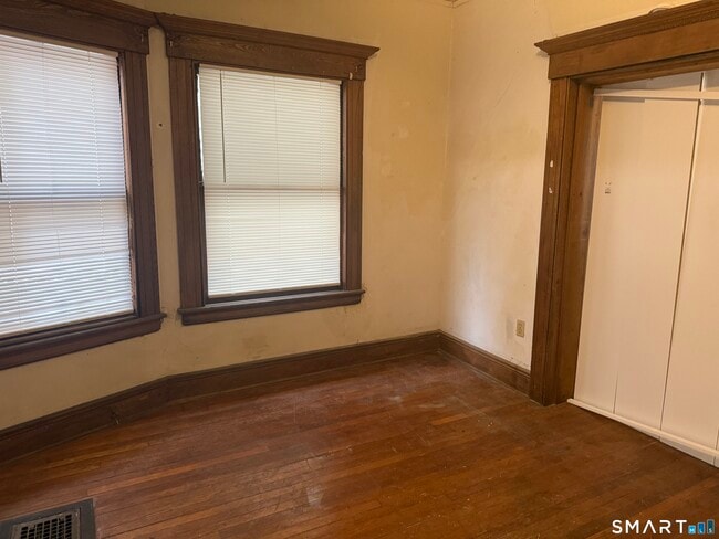 Building Photo - 1269 Park Ave