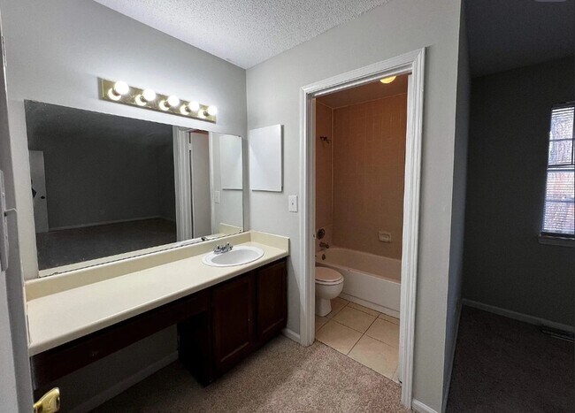 Building Photo - 6701 Dickens Ferry Rd
