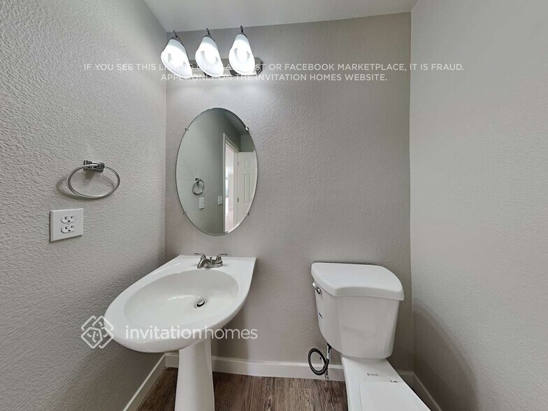 Building Photo - 6866 Summerset Ave