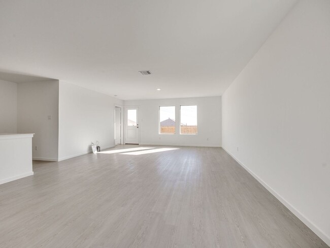 Building Photo - Brand New Home + Mustang Schools + 4 bedrooms + 2 car garage + All Appliances