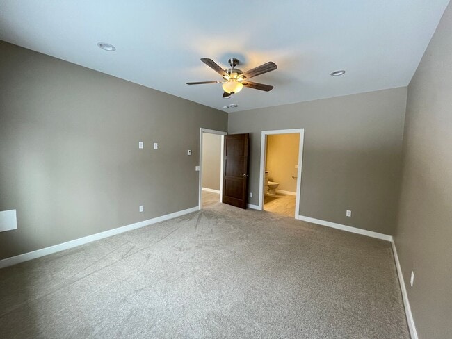 Building Photo - Available Now! $350 OFF FIRST MONTHS RENT! 3 Bed 2 Bath Beautiful New Construction Townhome in He...