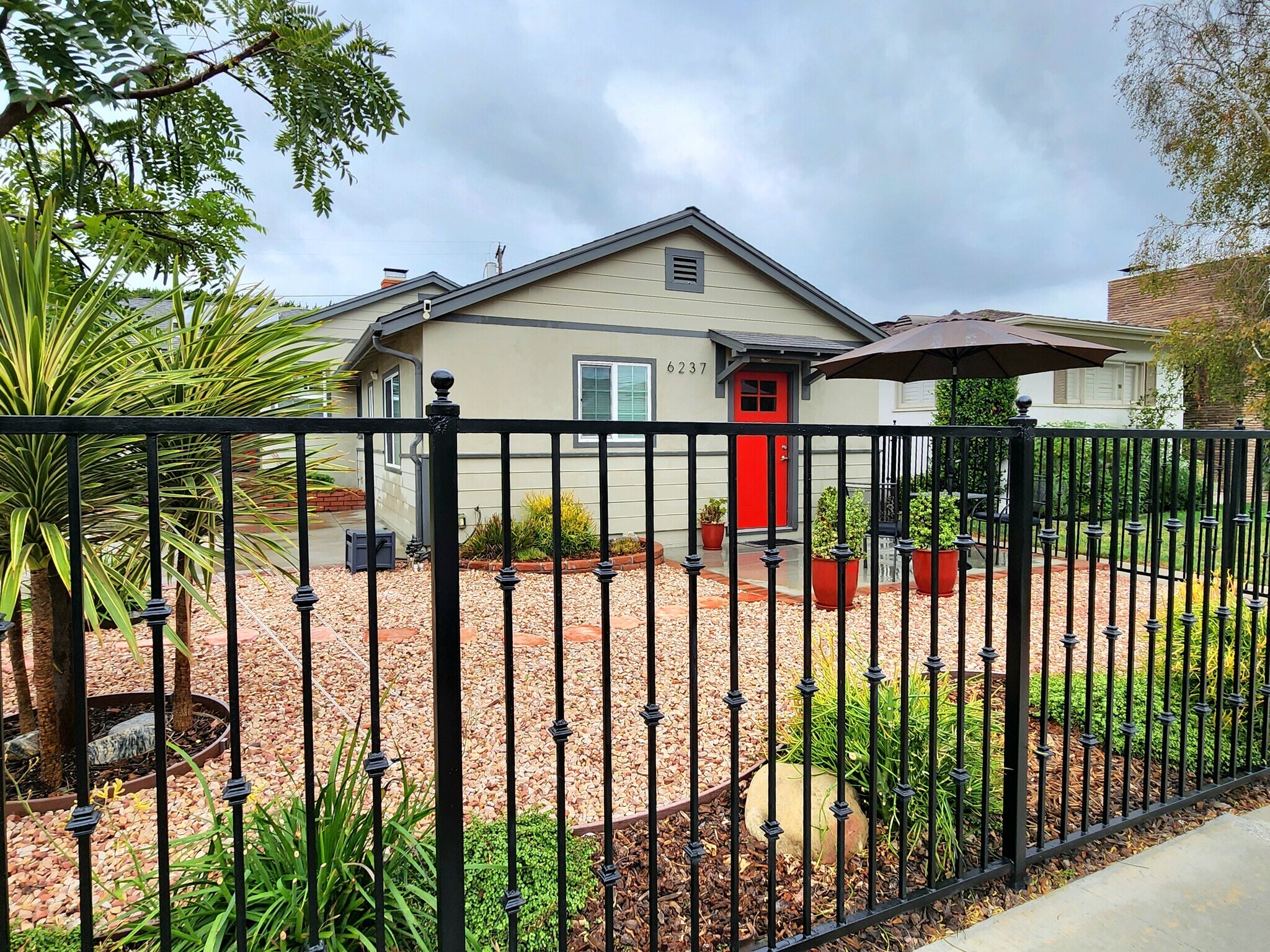 Building Photo - 6235 Aura Ave