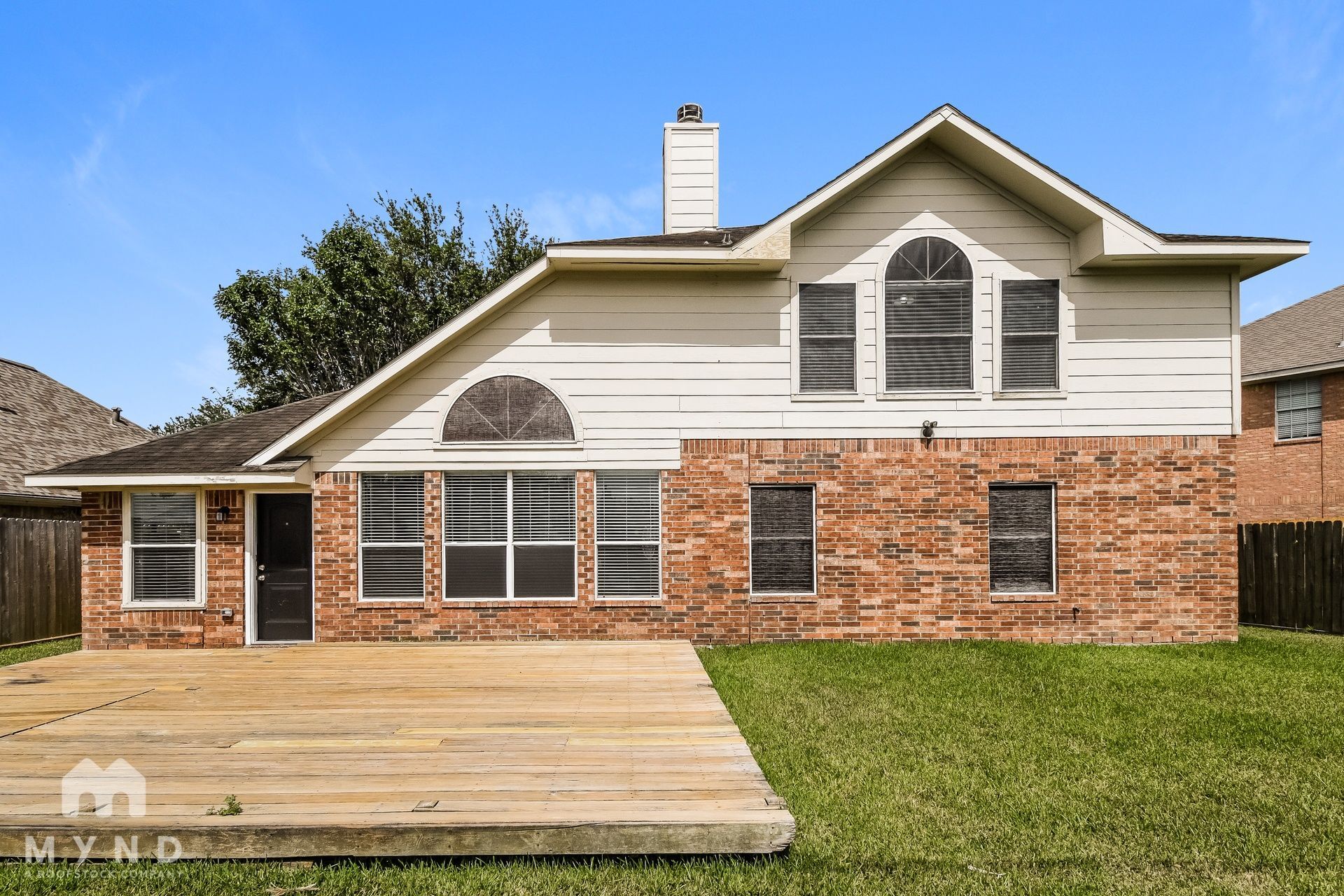 Building Photo - 2131 Crimson Lake Ln