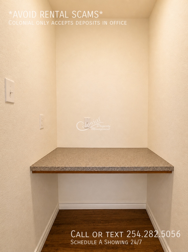 Building Photo - 1529 Justin Lp