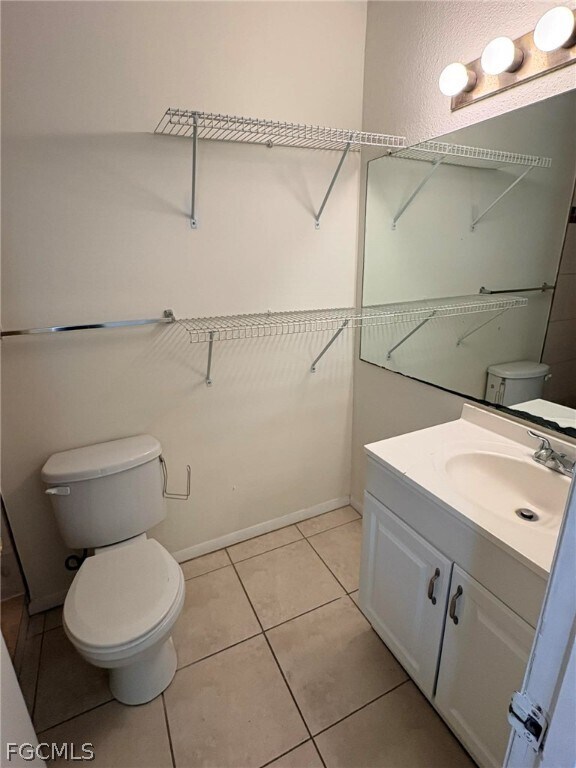 Building Photo - 2915 Winkler Ave