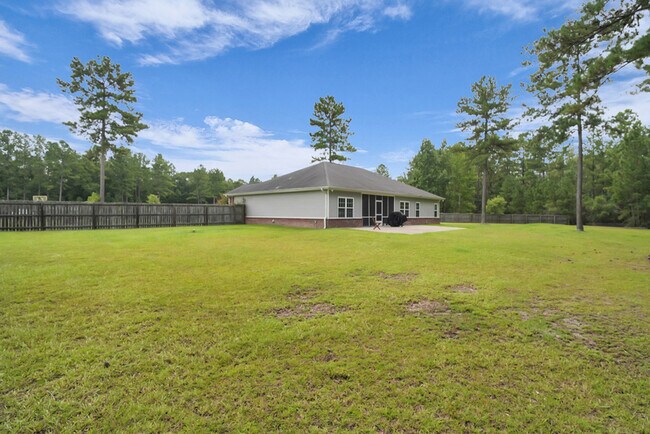 Building Photo - 68 Lincoln Way