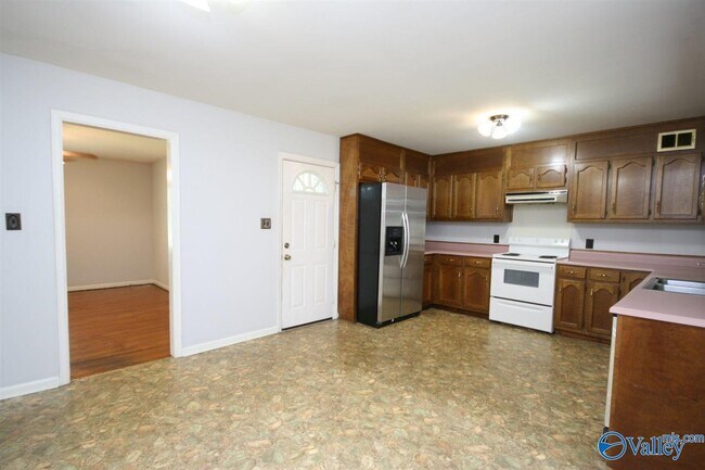 Building Photo - 2803 Mallory Ave NW
