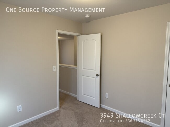 Building Photo - 3949 Shallowcreek Ct