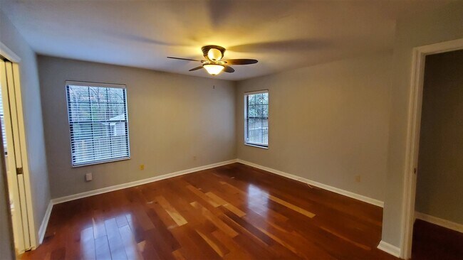 Building Photo - 4914 Ballygar Dr