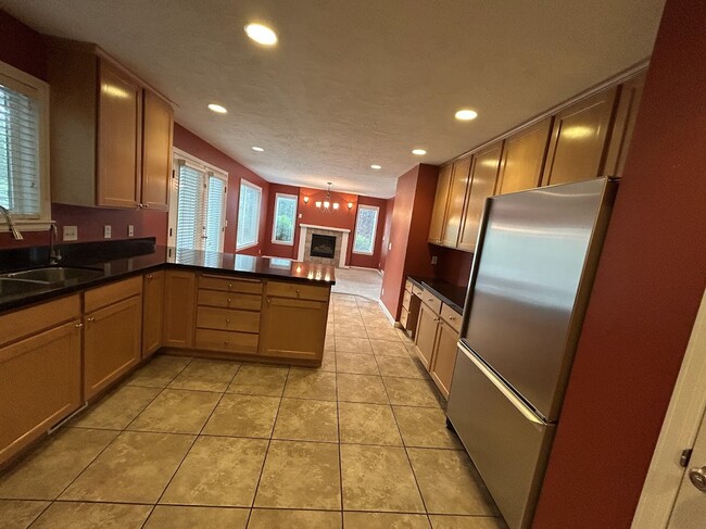 Building Photo - 686 E Union Garden Ct S