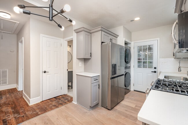 Building Photo - 1600 Flynnwood Dr