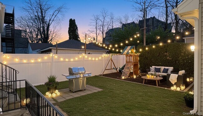 Building Photo - 68 Lake Ave