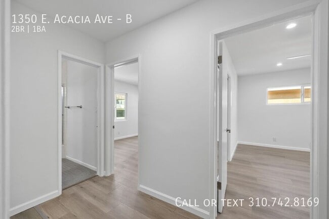 Building Photo - 1350 E Acacia Ave