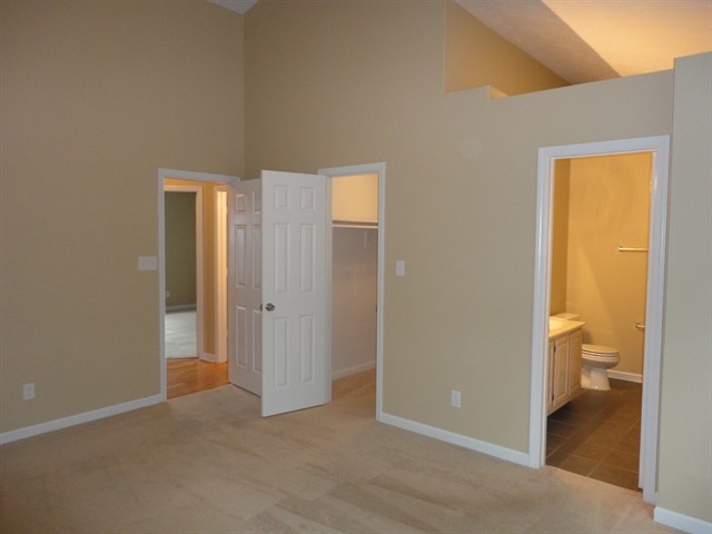 Building Photo - 6407 Barberry Dr