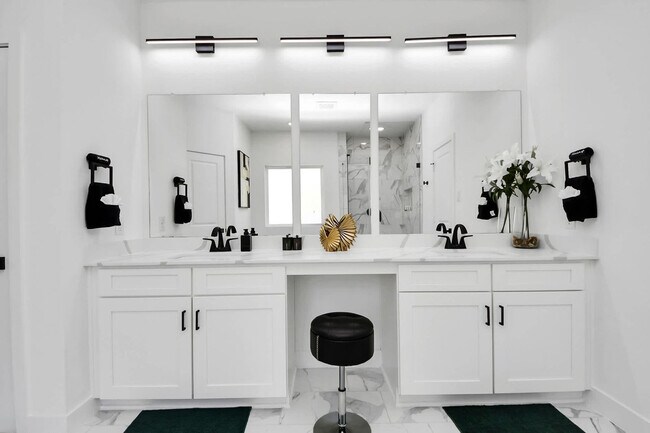 Building Photo - 3620 Du Bois St