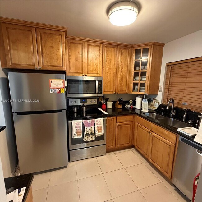 Building Photo - 9440 Tangerine Pl